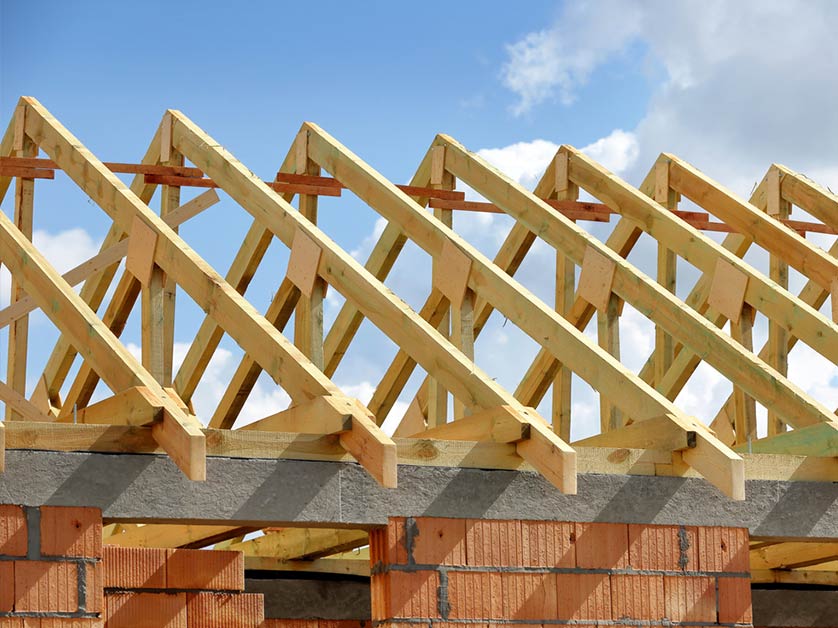 Roof Rafters vs. Trusses: A Quick Comparison