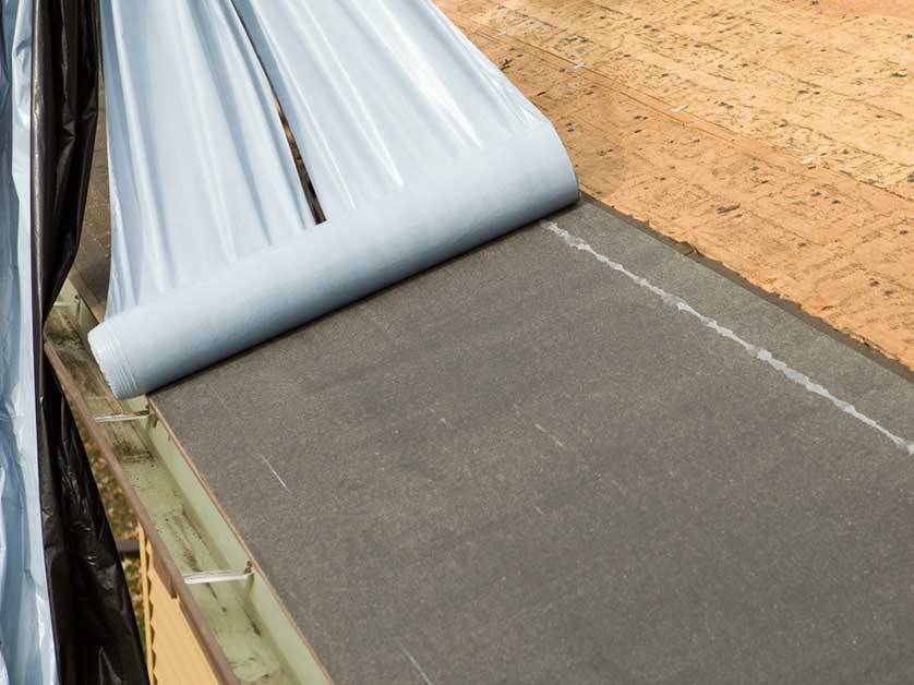 Synthetic vs. Felt Roofing Underlayment